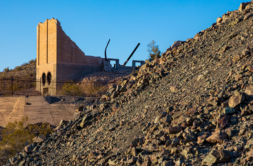 A walking tour of Swansea takes visitors to the town’s decaying smelter. By John Burcham