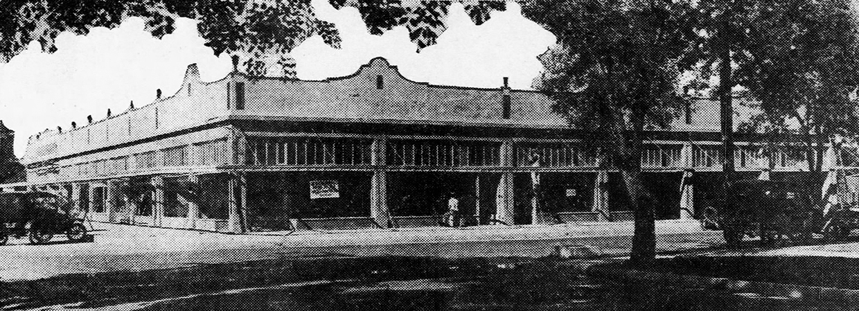 The Gold Spot, at Roosevelt Street and Third Avenue in Phoenix, is shown in 1925, the year it opened. | THE ARIZONA REPUBLIC VIA NEWSPAPERS.COM