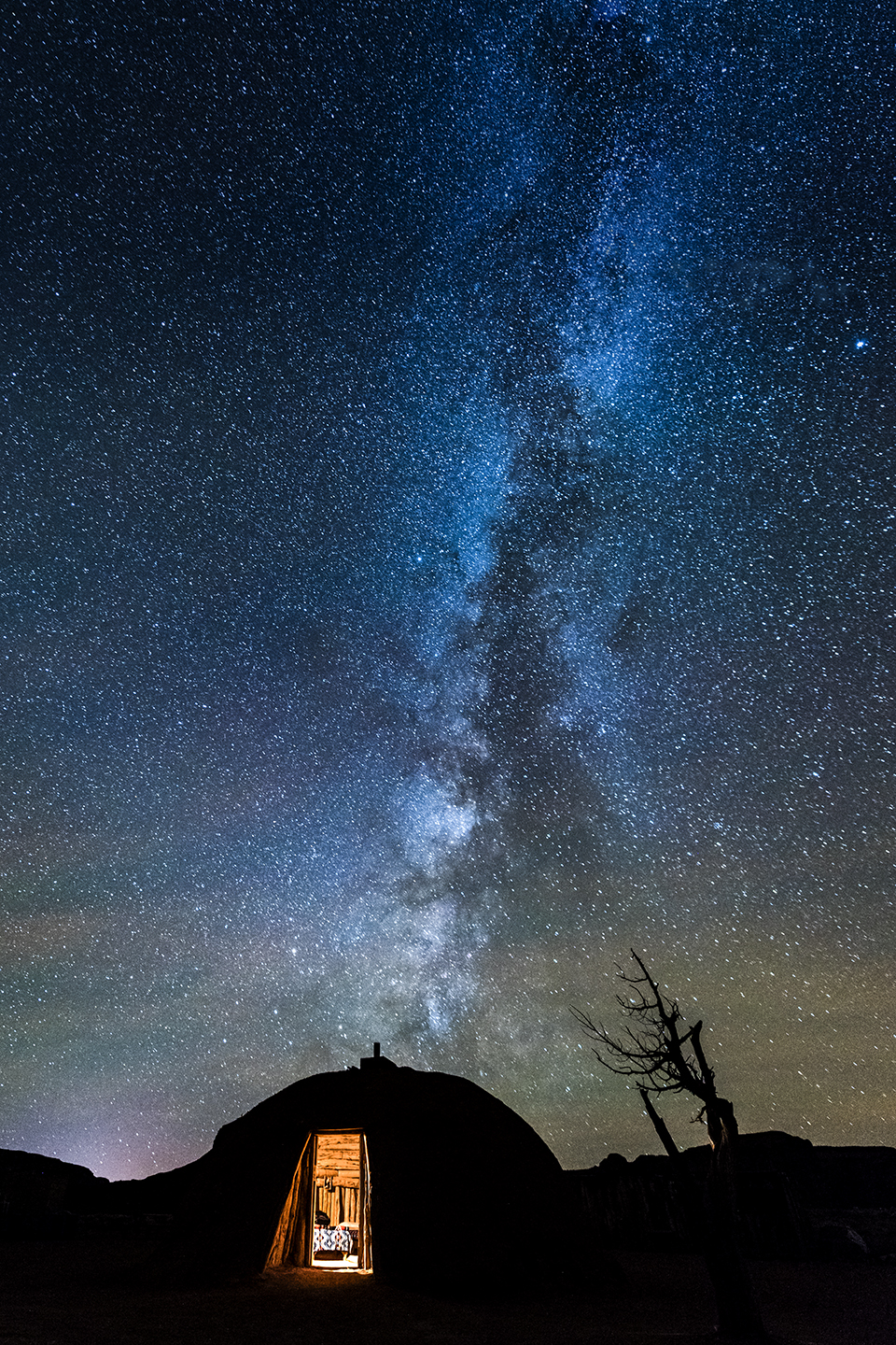 Mylo Fowler captured the Milky Way galaxy and a terrestrial foreground — in this case, a hogan on the Navajo Nation — in a single image.